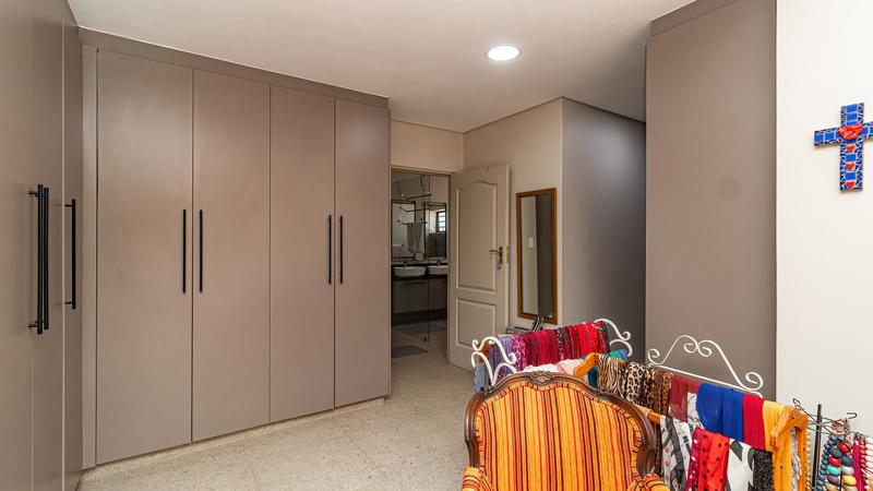 3 Bedroom Property for Sale in Outeniqua Strand Western Cape